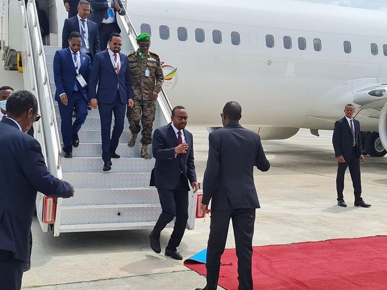 وصول الشيخ شخبوط بن نهيان آل نهيان للصومال