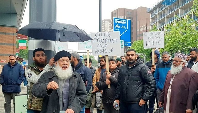 جانب من الاحتجاجات المناهضة لعرض الفيلم