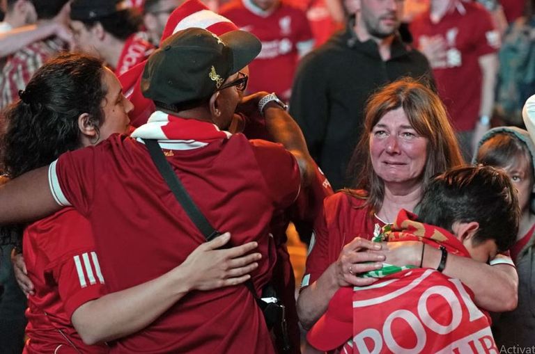 آثار اشتباكات بين الشرطة الفرنسية ومشجعي ليفربول بباريس