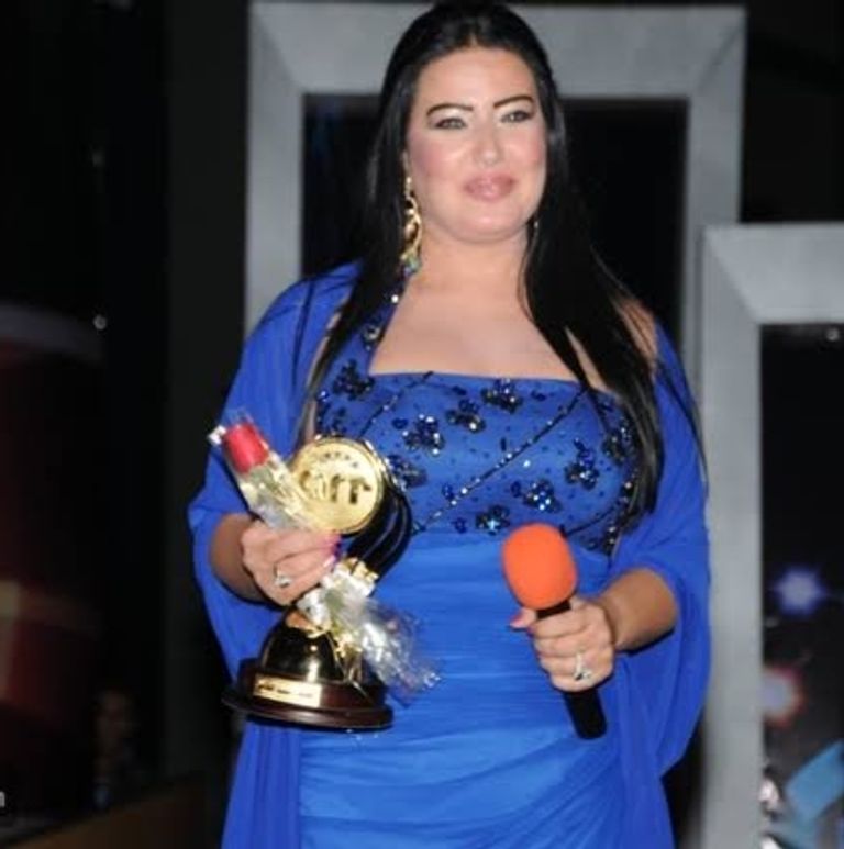 المغنية المصرية غادة رجب