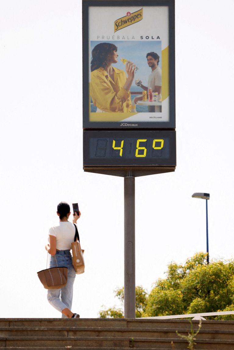 إسبانيا تواجه أعلى درجة حرارة منذ 20 عاما