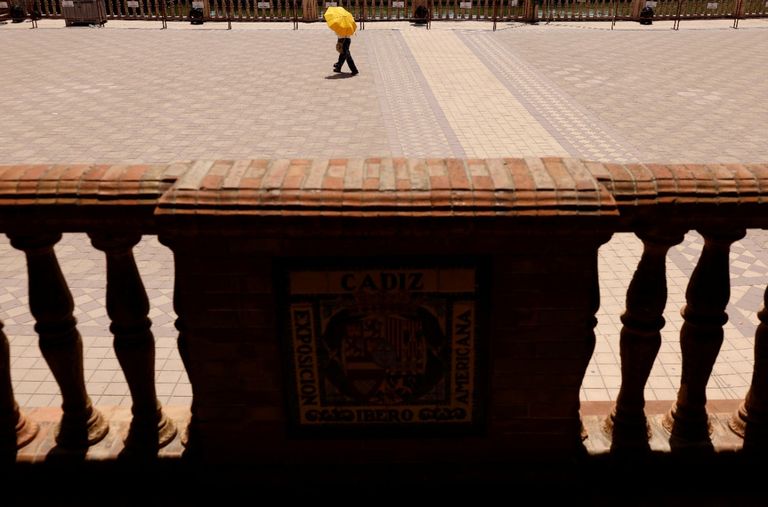 إسبانيا تواجه أعلى درجة حرارة منذ 20 عاما