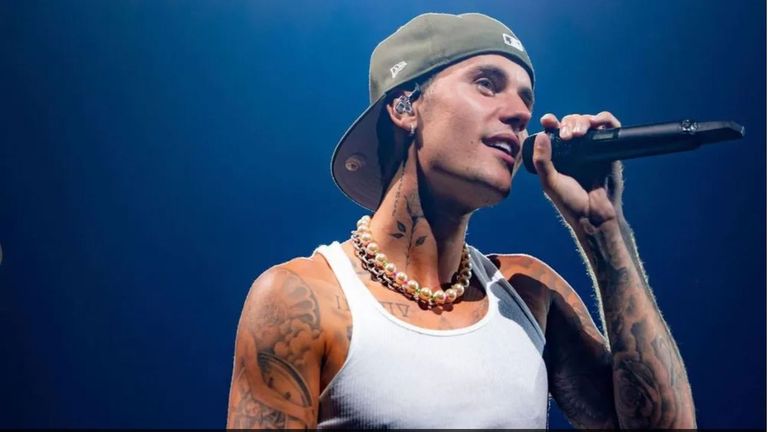 المغني الكندي جاستن بيبر 