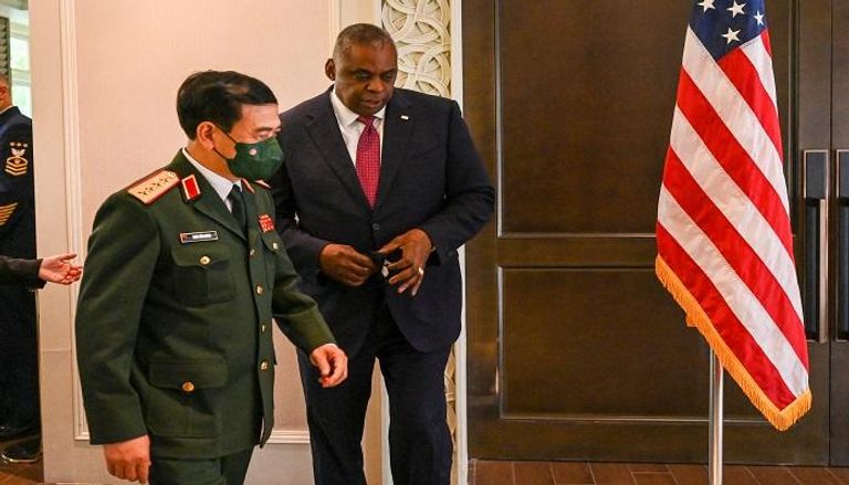 وزيرا دفاع أمريكا والصين يجتمعان لأول مرة في سنغافورة