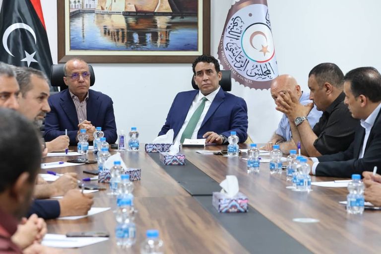 الرئاسي الليبي يجتمع مع أعضاء بمجلسي النواب والدولة الرئاسي الليبي يجتمع مع أعضاء بمجلسي النواب والدولة