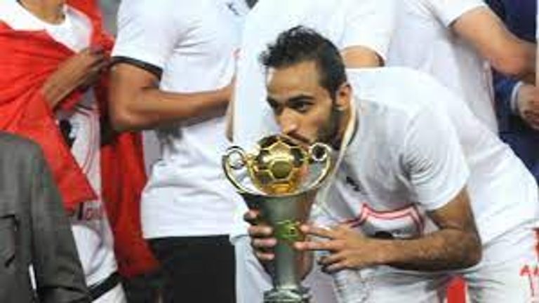 محمود كهربا لاعب الأهلي المصري