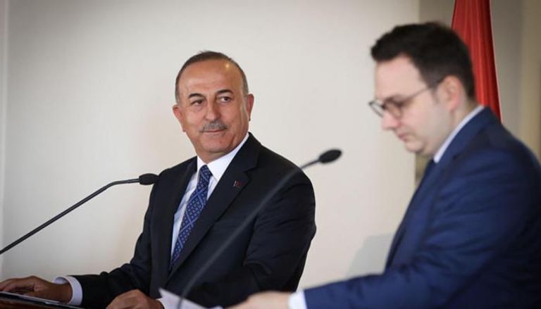 وزير الخارجية التركي مع نظيره التشيكي خلال المؤتمر