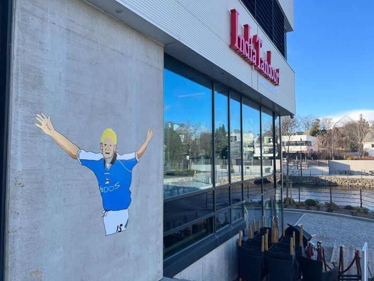 هالاند ملهم قريته إيرلينج هالاند مهاجم مانشستر سيتي