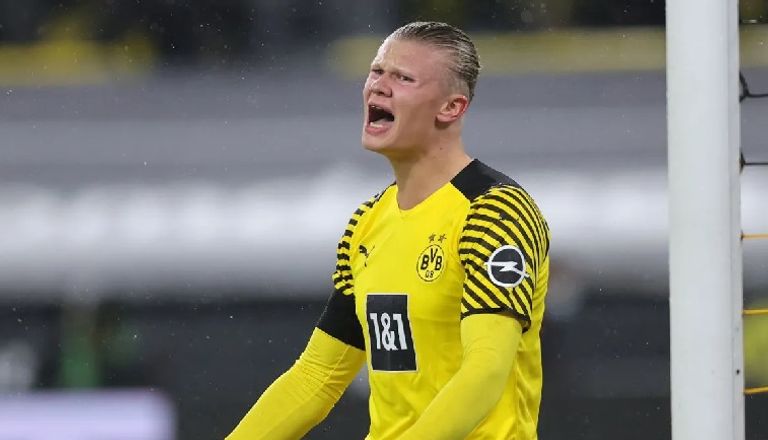 هالاند عصبي إيرلينج هالاند مهاجم مانشستر سيتي