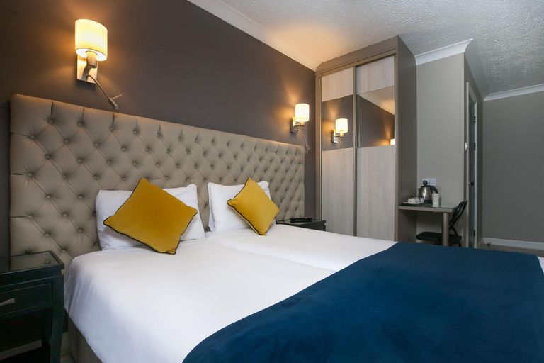 فندق حياة سنتريك ذا ليبرتيز أحد أفضل الفنادق في أيرلندا السياحة في أيرلندا…6 أماكن سياحية خلابة