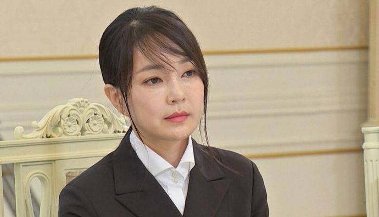 كيم كون هي زوجة الرئيس الكوري الجنوبي 