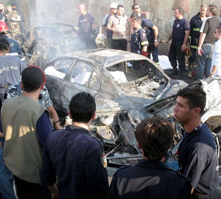 لقطة أرشيفية لاغتيال القاضي اللبناني عيدو القاضي اللبناني الراحل وليد عيدو