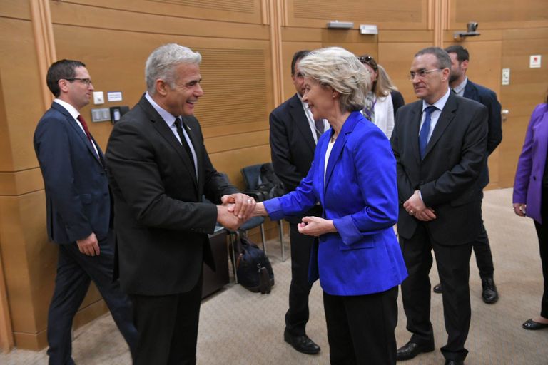 جانب من لقاء الرئيس الإسرائيلي ورئيس الوزراء الإيطالي