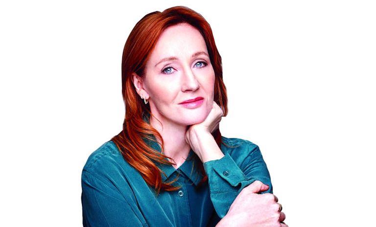 جاي كاي رولينج مؤلفة سلسلة هاري بوتر