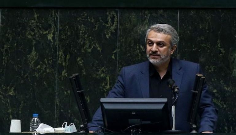 وزير الصناعة والمناجم والتجارة الإيراني رضا فاطمي أمين