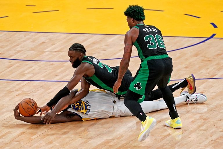 جولدن ستيت وريورز ضد بوسطن سيلتيكس