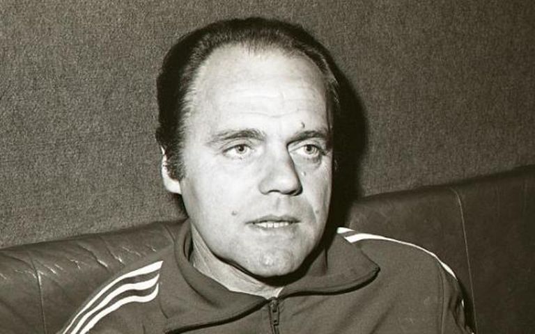 لوسيان مولر لاعب ريال مدريد السابق بنزيما وزيدان في ريال مدريد