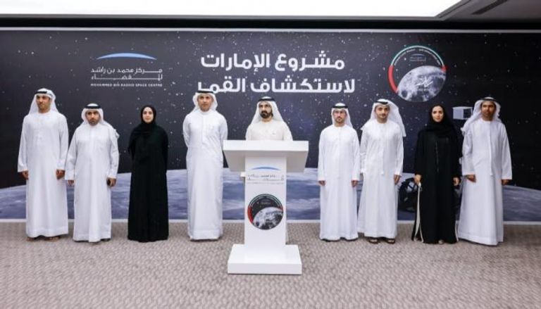 محمد بن راشد يستقبل فريق مشروع الإمارات لاستكشاف القمر