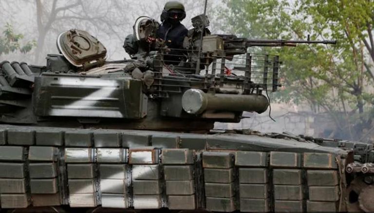  دبابة روسية أثناء القتال في دونباس-أرشيفية