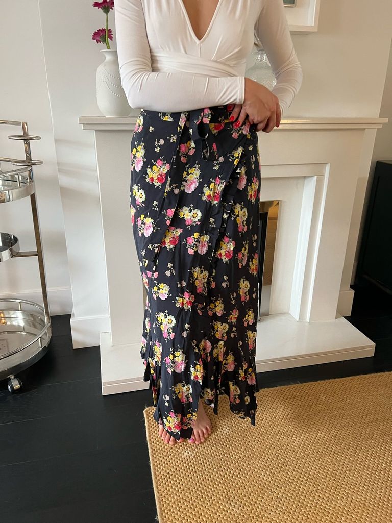 أبرز قطع ملابس الموجة الحارة