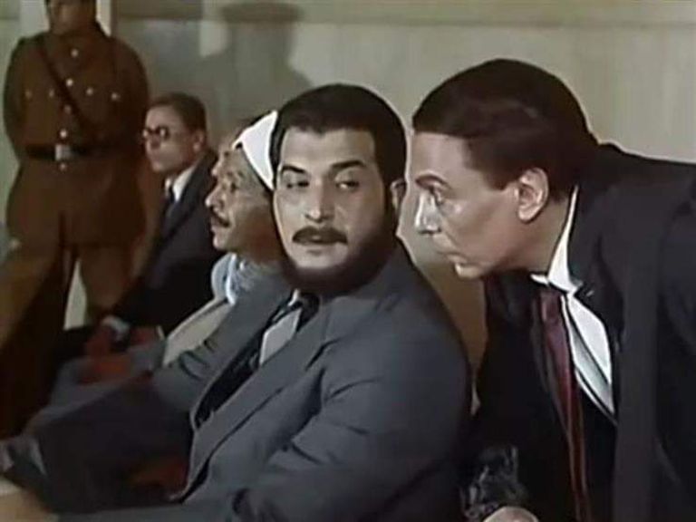 فيلم طيور الظلام الفنان المصري عادل إمام - أرشيفية