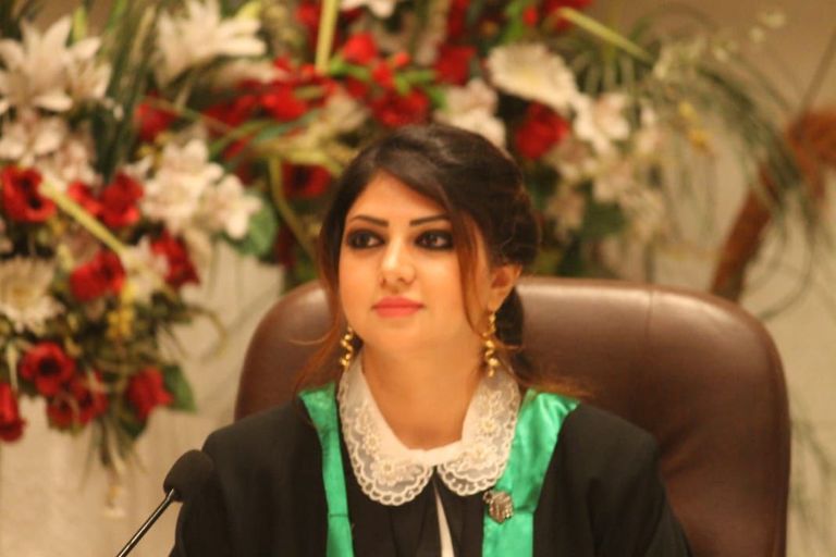 تظاهرة نسوية للمطالبة بحماية المرأة من العنف بالعراق