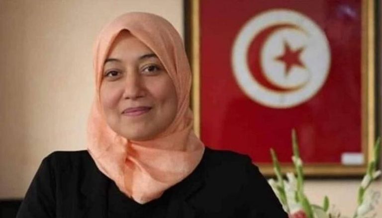 الوزيرة التونسية السابقة السيّدة الونيسي