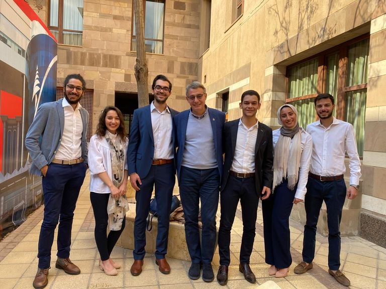 إعداد خرسانة البناء على المريخ من موارد متوفرة بالأرض