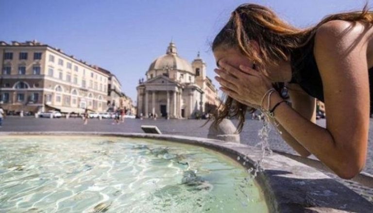 الحرارة بفرنسا يتوقع أن تسجل 42 درجة السبت