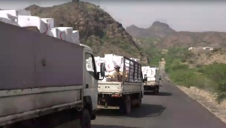 جانب من جهود المشروع الإغاثي