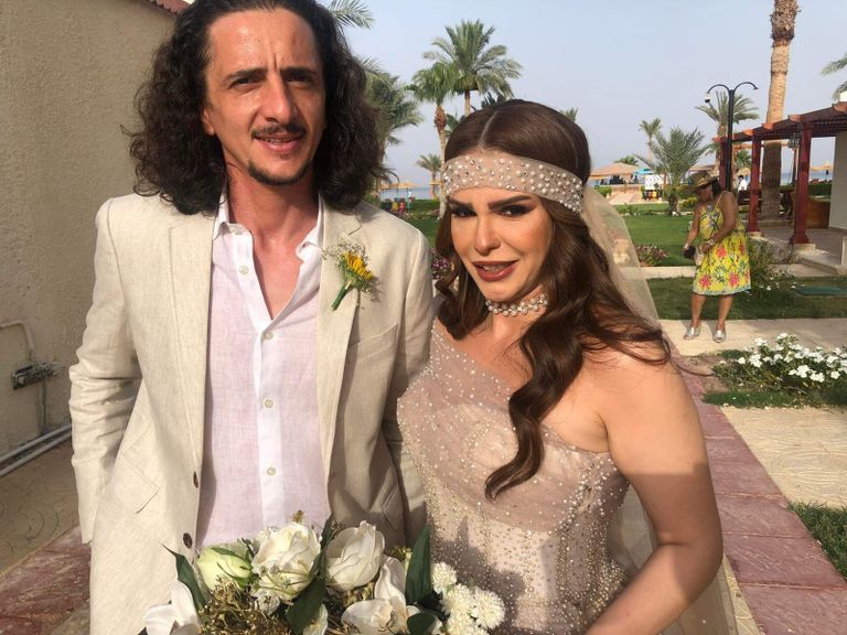 الفنانة المصرية دنيا عبدالعزيز