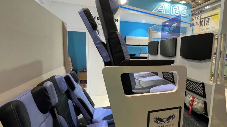 مقاعد سياحية جديدة لرحلات طيران مريحة