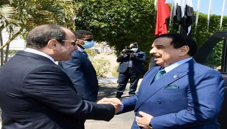  الرئيس المصري وعاهل البحرين في شرم الشيخ 
