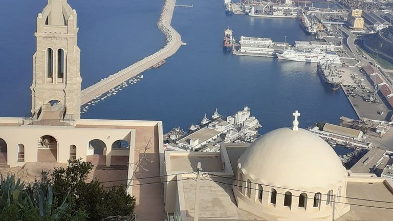 قلعة سانتا كروز أحد أشهر أماكن السياحة في وهران السياحة في وهران الجزائر…5 أماكن سياحية جديرة بالإهتمام