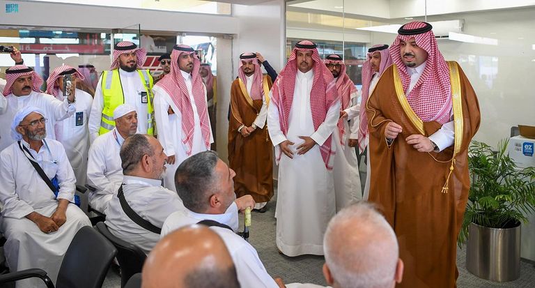 الأمير فيصل بن خالد بن سلطان بن عبدالعزيز خلال جولته التفقدية