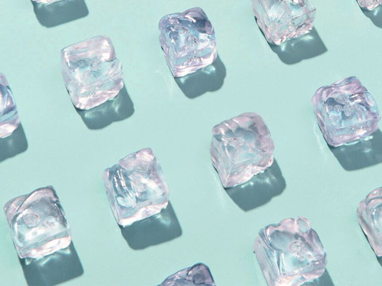 ينصح بتجنب إزالة الشعر مباشرة قبل أو بعد الدورة الشهرية