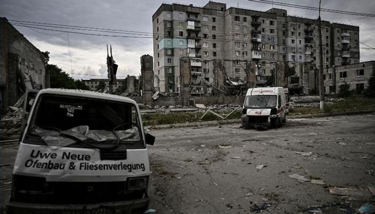 سيارات مدمرة في منطقة دونباس بشرق أوكرانيا - سي إن إن