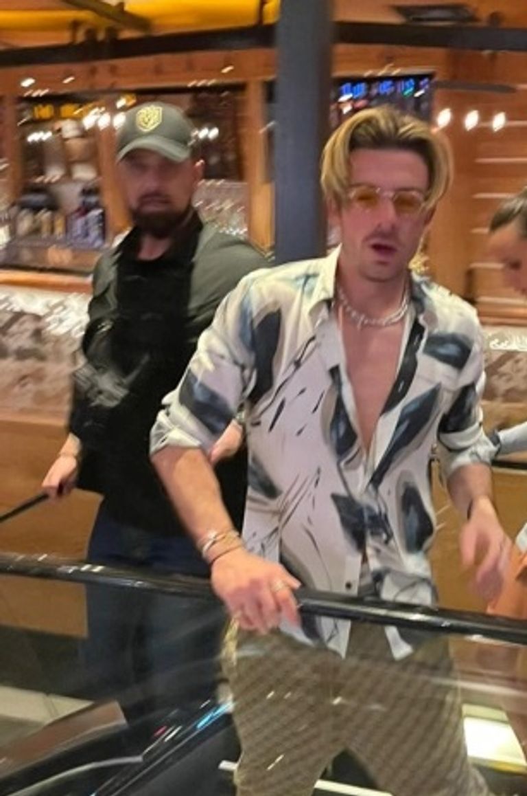 جاك جريليش ليونيل ميسي في فرح خوردي آلبا