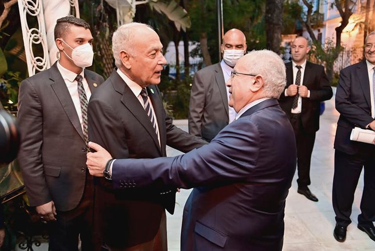 مباحثات بين وزير الخارجية الجزائري وأمين عام الجامعة العربية مباحثات بين وزير الخارجية الجزائري وأمين عام الجامعة العربية