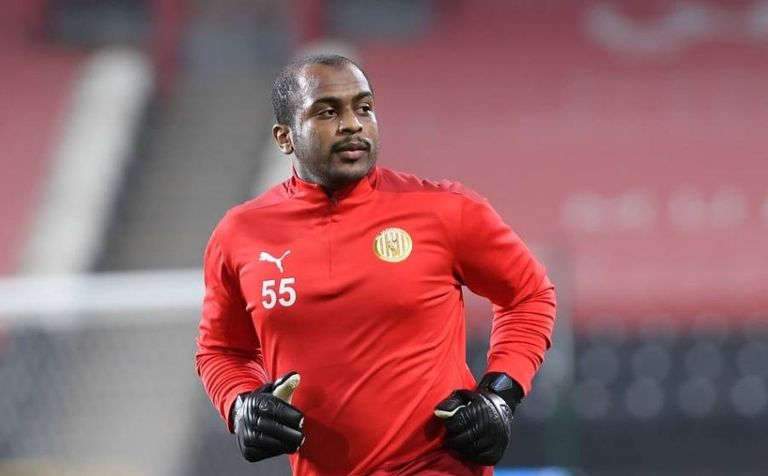 علي خصيف عميد لاعبي الدوري الإماراتي للمحترفين بالتساوي مع وليد عباس علي مبخوت نجم الجزيرة هداف الدوري الإماراتي التاريخي