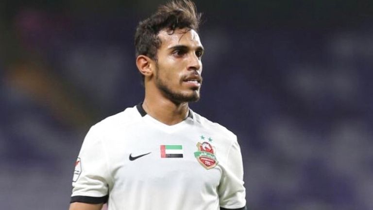 وليد عباس عميد لاعبي الدوري الإماراتي للمحترفين بالتساوي مع علي خصيف علي مبخوت نجم الجزيرة هداف الدوري الإماراتي التاريخي
