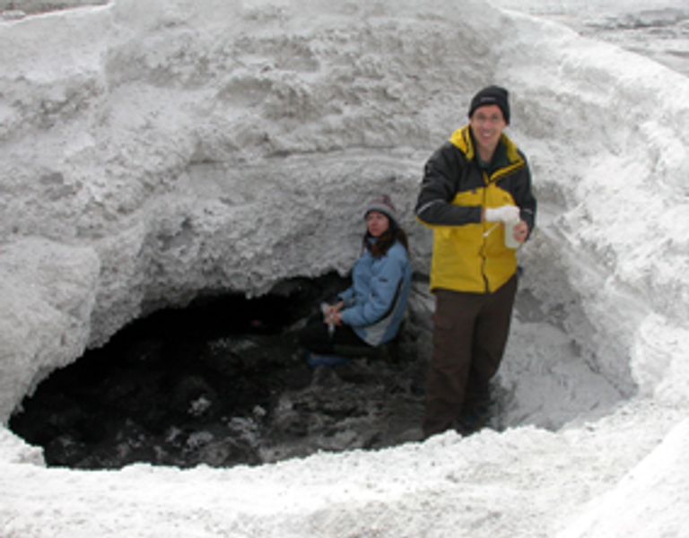 نبع لوست هامر سبرينج في كندا