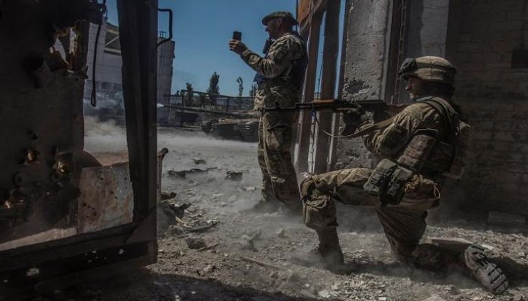 جانب من القتال المستعر في أوكرانيا- رويترز