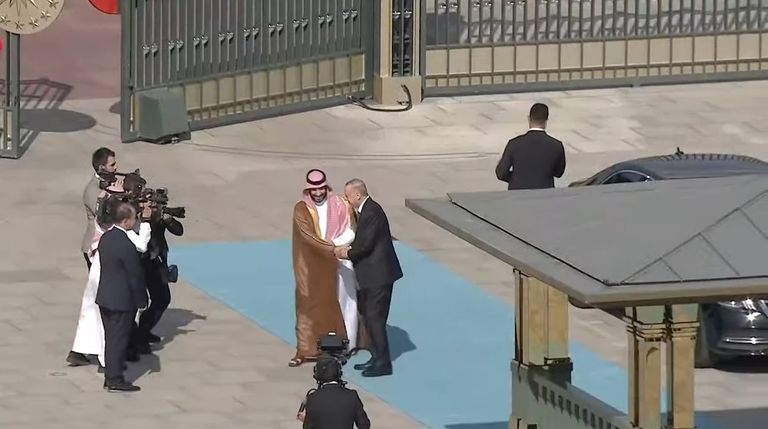الرئيس التركي يستقبل ولي العهد السعودي في أنقرة