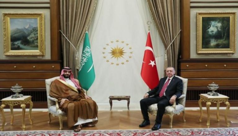 جانب من المباحثات بين الرئيس التركي وولي العهد السعودي