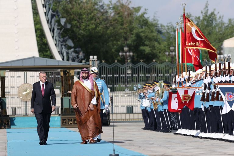 جانب من المباحثات بين الرئيس التركي وولي العهد السعودي