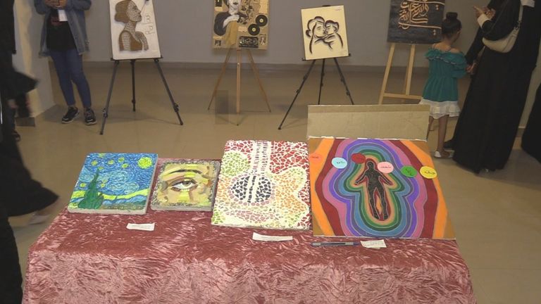 إحدى لوحات المعرض