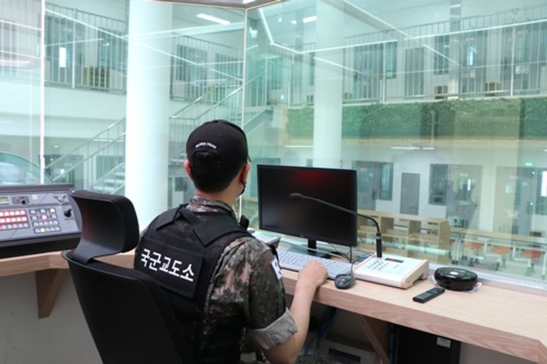 أجهزة استشعار لمنع الانتحار داخل سجن بكوريا الجنوبية