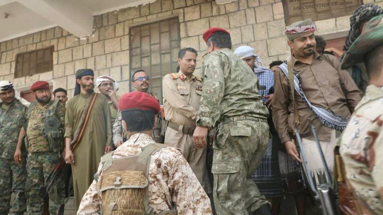 لقاء جمع كبار القادة العسكريين والأمنيين في أبين