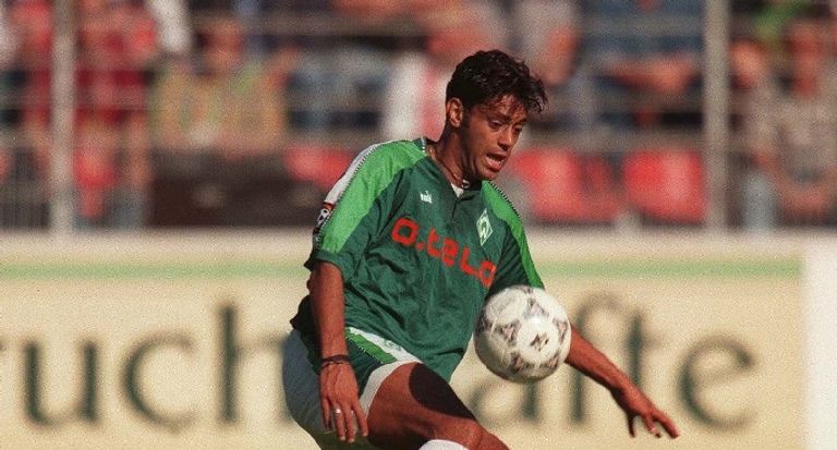 هاني رمزي مهدي بن عطية وأشرف حكيمي